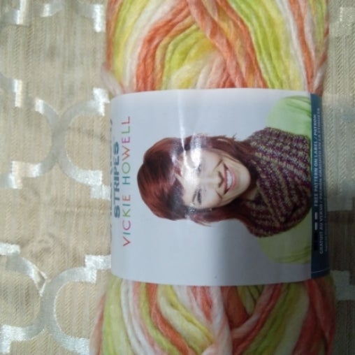 Bernat Sheepish Vickie Howell Acrylic Wool Medium Weight Yarn